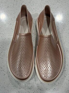 Ionic Crocs Comfort Ladies Slip on Shoes sz 10 Metallic Rose